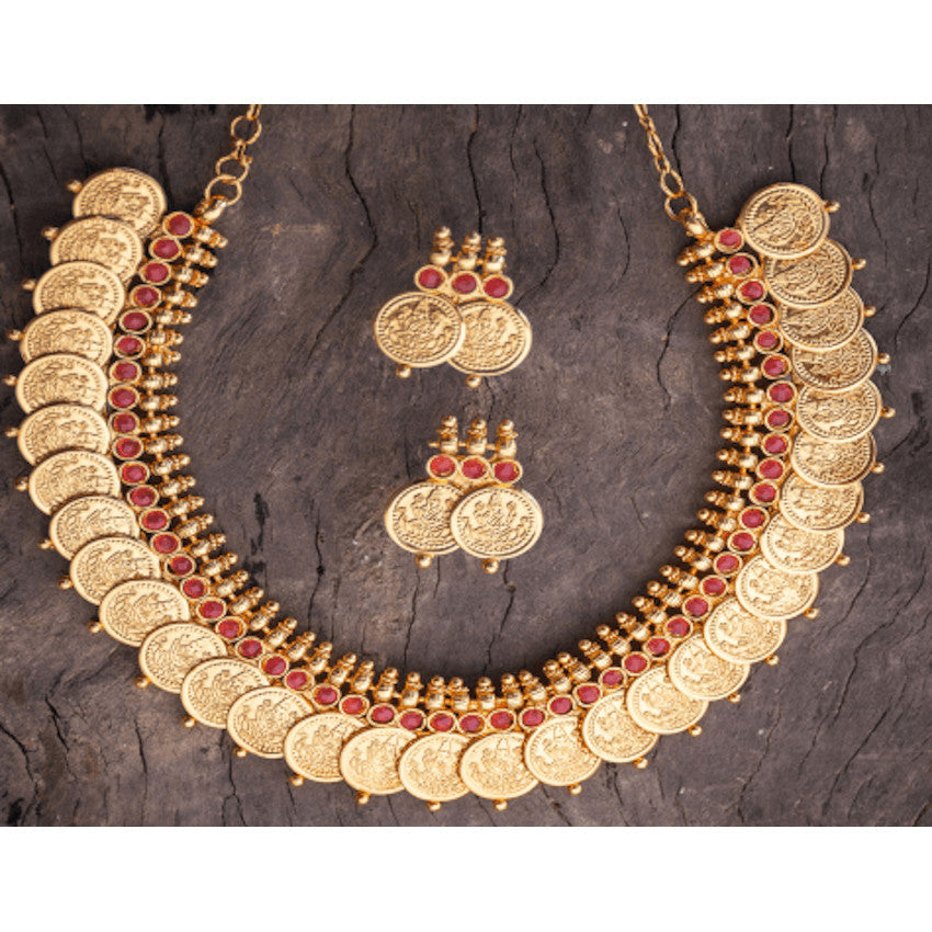 Necklace with earrings for Women | Buy This Jewellery set Online from Mekkna