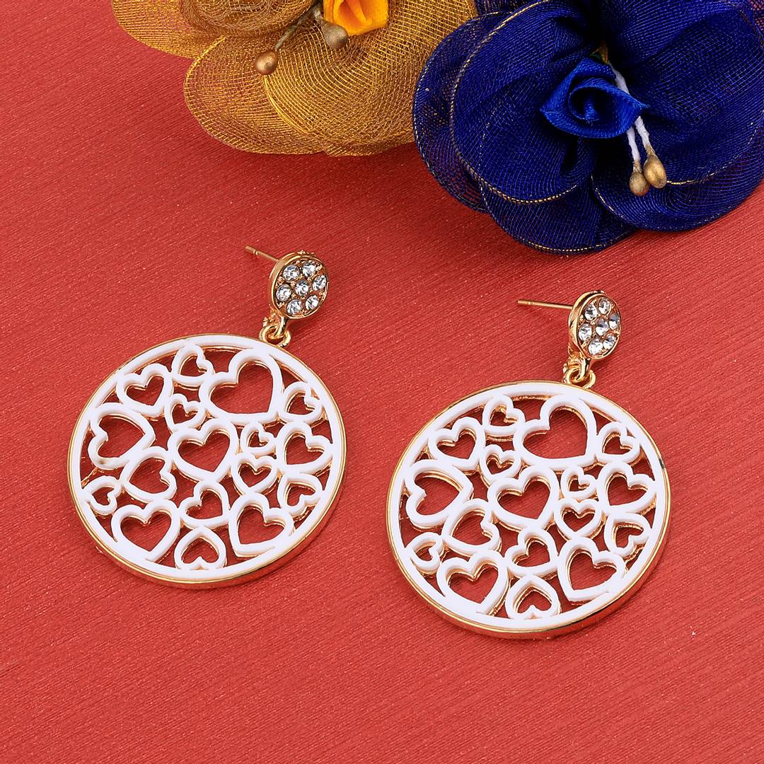 Women Patry Wear Metal Drop Earrings