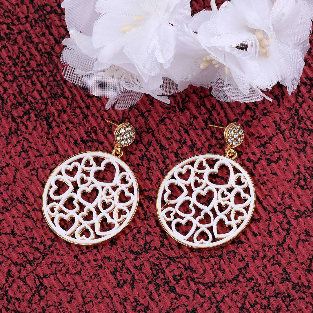 Women Patry Wear Metal Drop Earrings