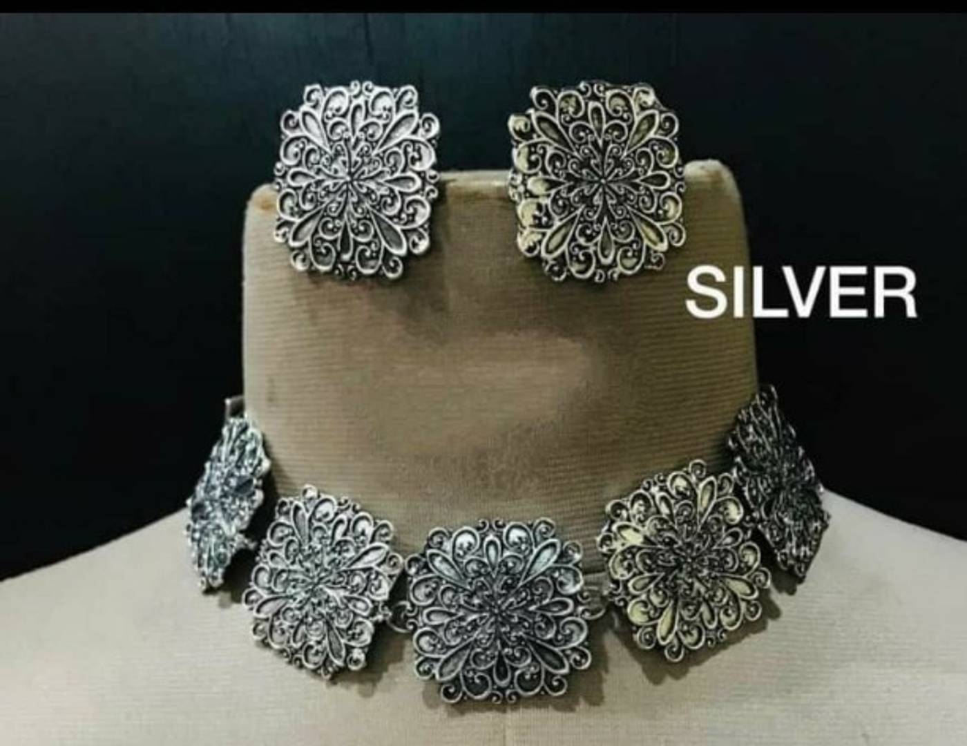 Traditional Alloy Afghani Choker with Earring for Women