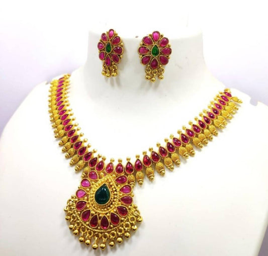 Tilak Pattern Jewellery Set