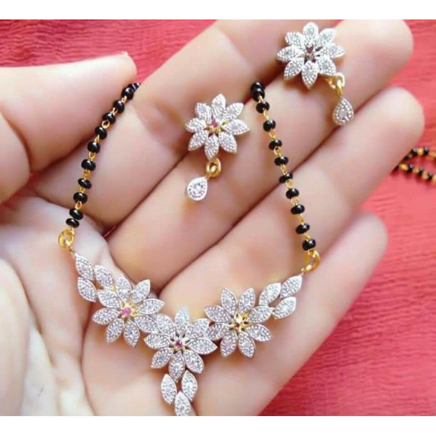 Best Traditional Handcrafted by Mekkna Mangalsutra with Earrings for Women. Now We can Book This Jewellery set online from Mekkna.