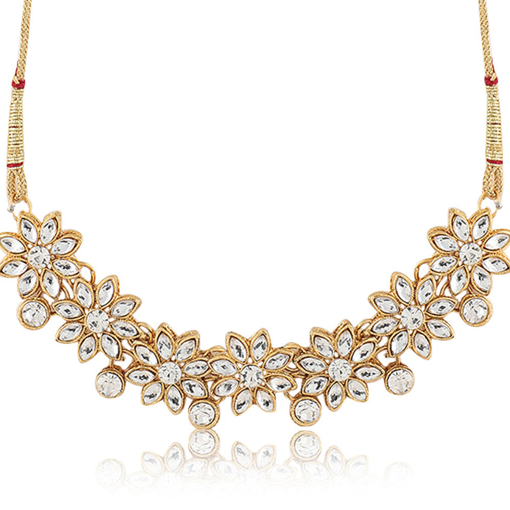 Choker Necklace With and Maang-tika | Buy Choker online From Mekkna